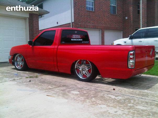1998 Nissan frontier bagged #10
