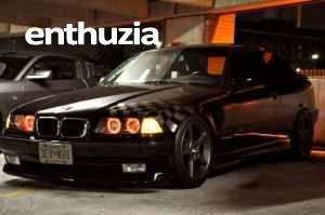 1994 BMW 328 is
